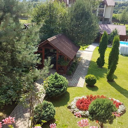 U Neli Hotel Solochin Bagian luar foto