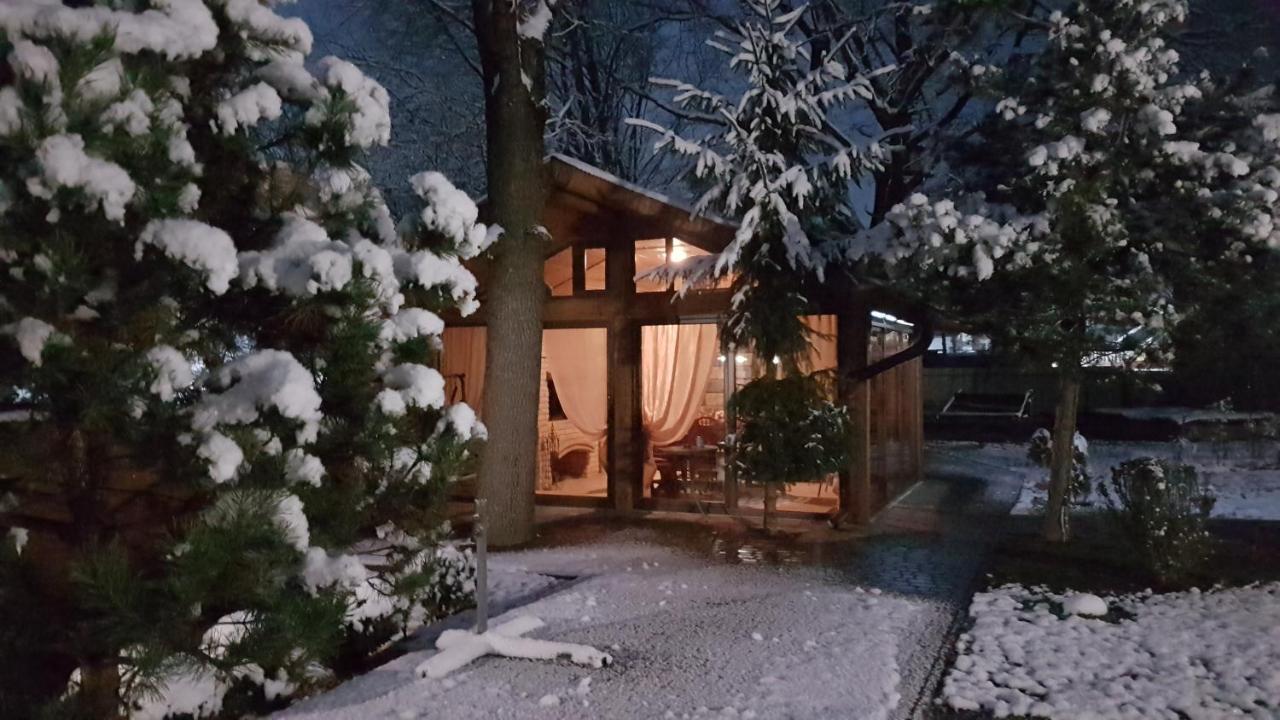U Neli Hotel Solochin Bagian luar foto