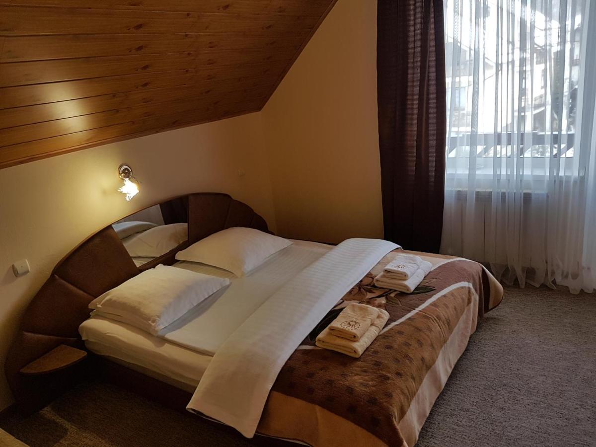 U Neli Hotel Solochin Bagian luar foto