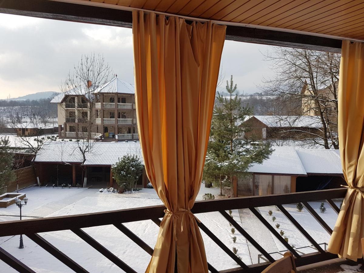 U Neli Hotel Solochin Bagian luar foto