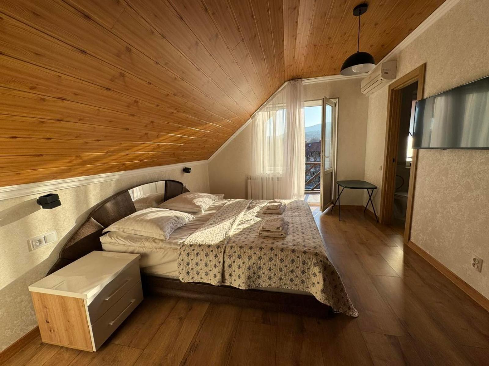 U Neli Hotel Solochin Bagian luar foto