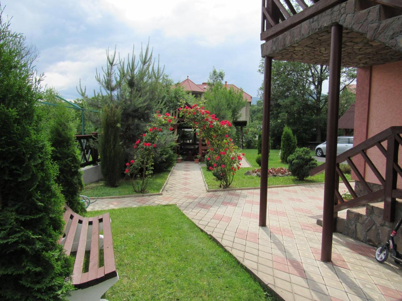 U Neli Hotel Solochin Bagian luar foto
