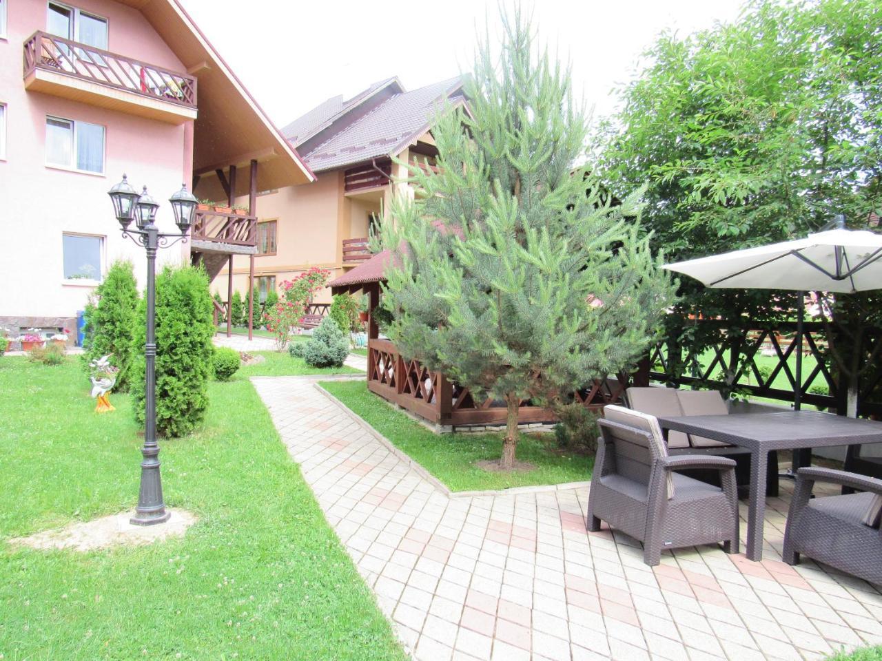 U Neli Hotel Solochin Bagian luar foto